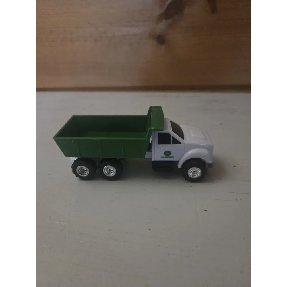 John Deere Ertle Dump Truck White Green Construction Toy Car For Children